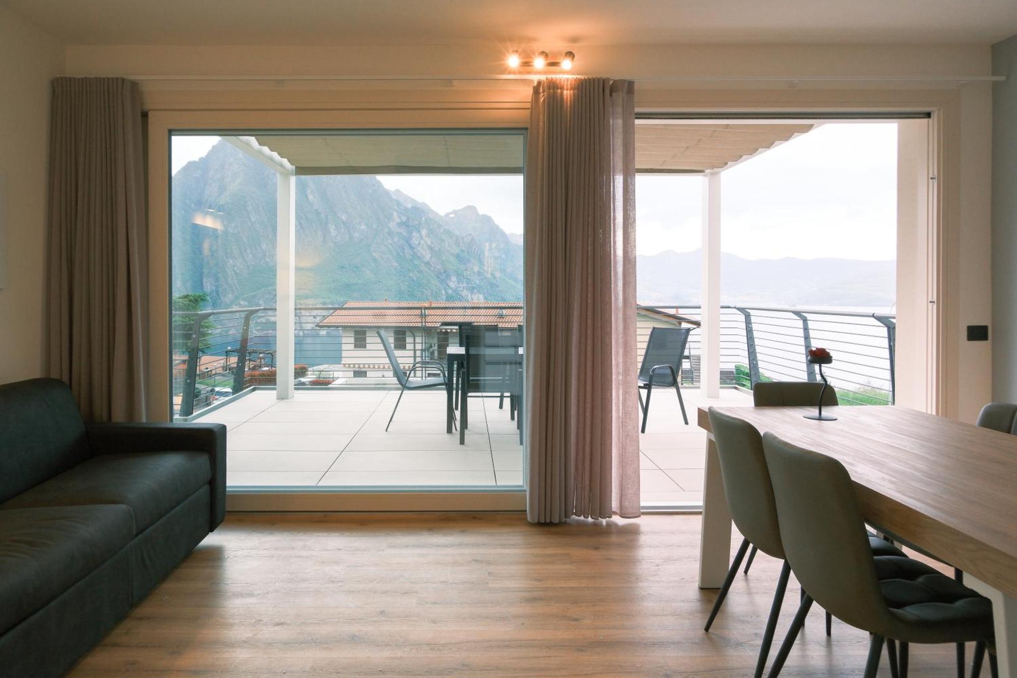 Costa Blu - Terrace Overlooking The Lake & Pool Riva di Solto Extérieur photo