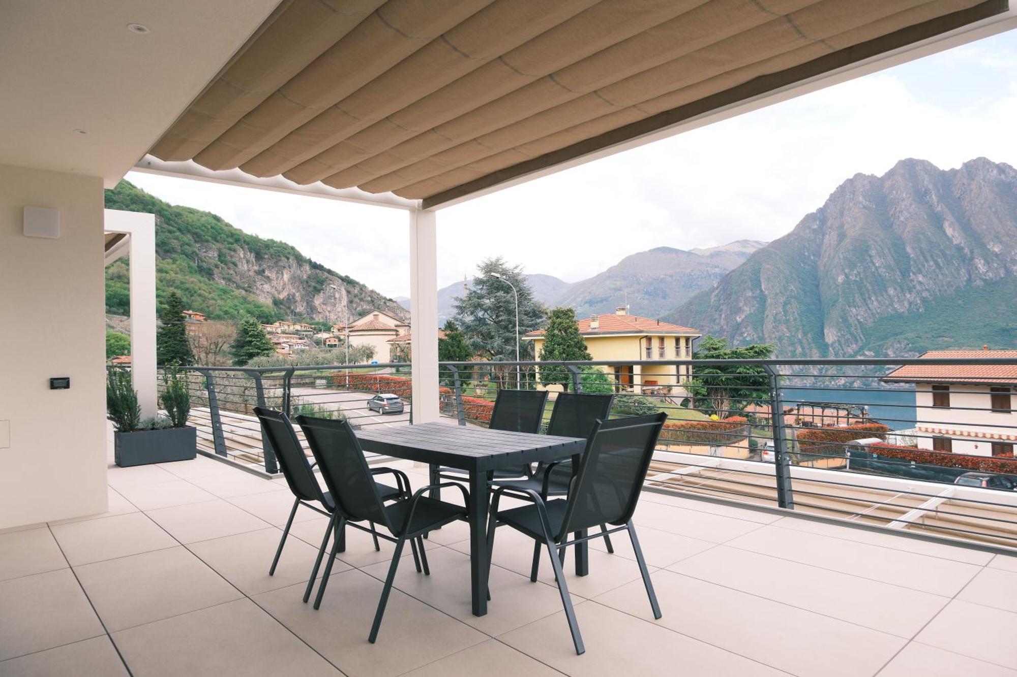 Costa Blu - Terrace Overlooking The Lake & Pool Riva di Solto Extérieur photo