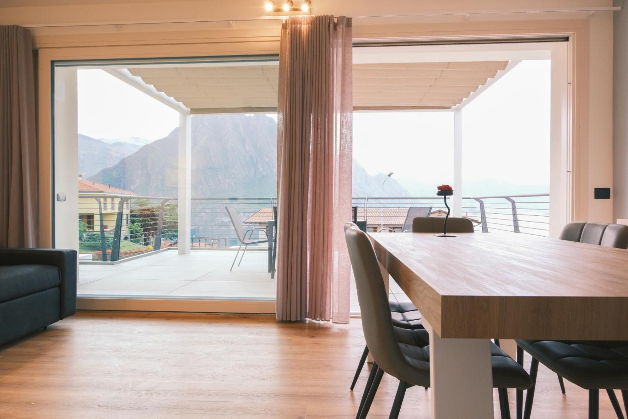 Costa Blu - Terrace Overlooking The Lake & Pool Riva di Solto Extérieur photo