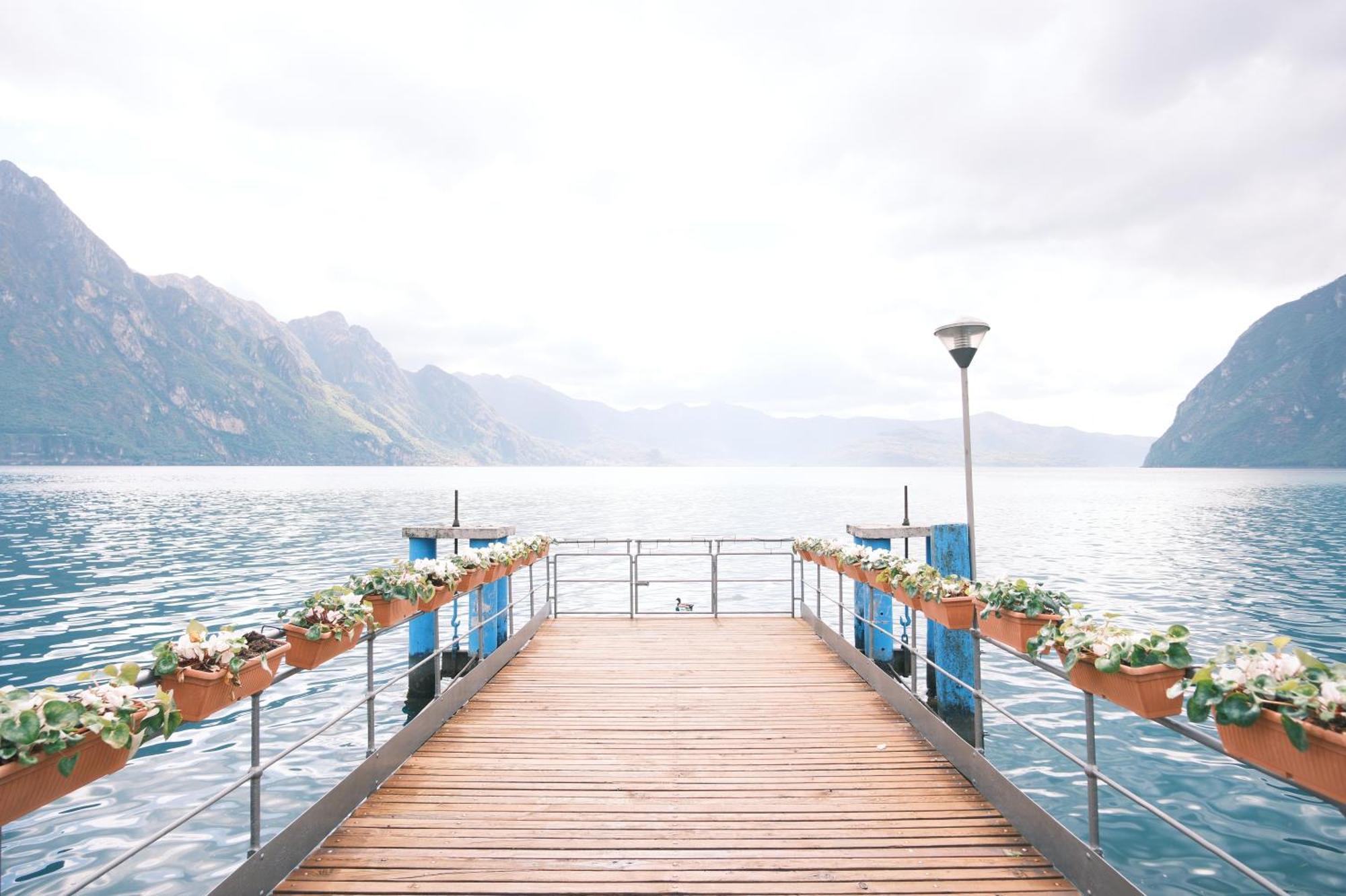 Costa Blu - Terrace Overlooking The Lake & Pool Riva di Solto Extérieur photo